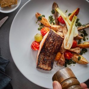 Fein angerichtetes Fischgericht | Elegantly Plated Fish Dish