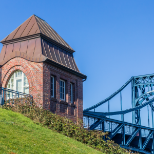 Kaiser-Wilhelm-Brücke in Wilhelmshaven | Kaiser Wilhelm Bridge in Wilhelmshaven