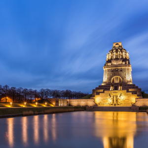 Völkerschlachtdenkmal in Leipzig bei Nacht | Monument to the Battle of the Nations in Leipzig at Night