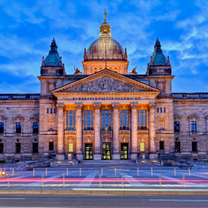 Bundesverwaltungsgericht Leipzig im Abendlicht | Federal Administrative Court Leipzig in Evening Light